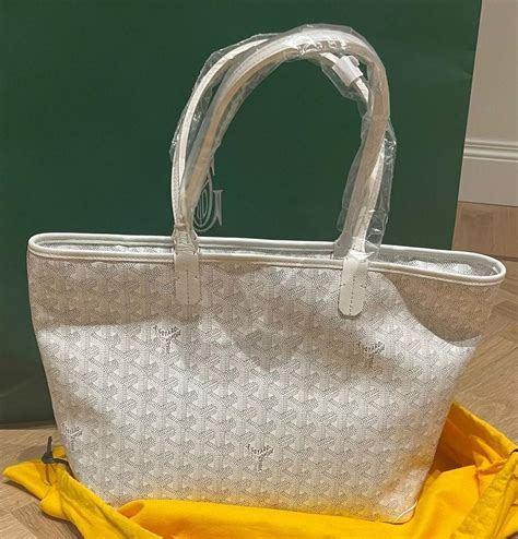 goyard artois pm white|Goyard Artois pm price.